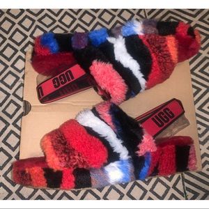 Red Ugg Fluff Yeah Slides Collegiate ❤️‍🔥